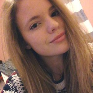 Meet your Posher, Joelle